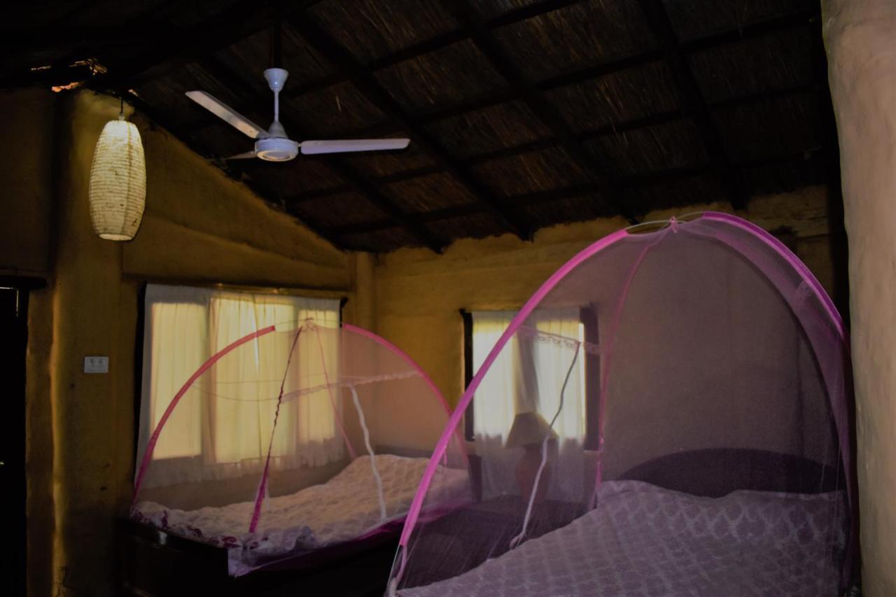 Mango Tree Lodge Bardiya Extérieur photo