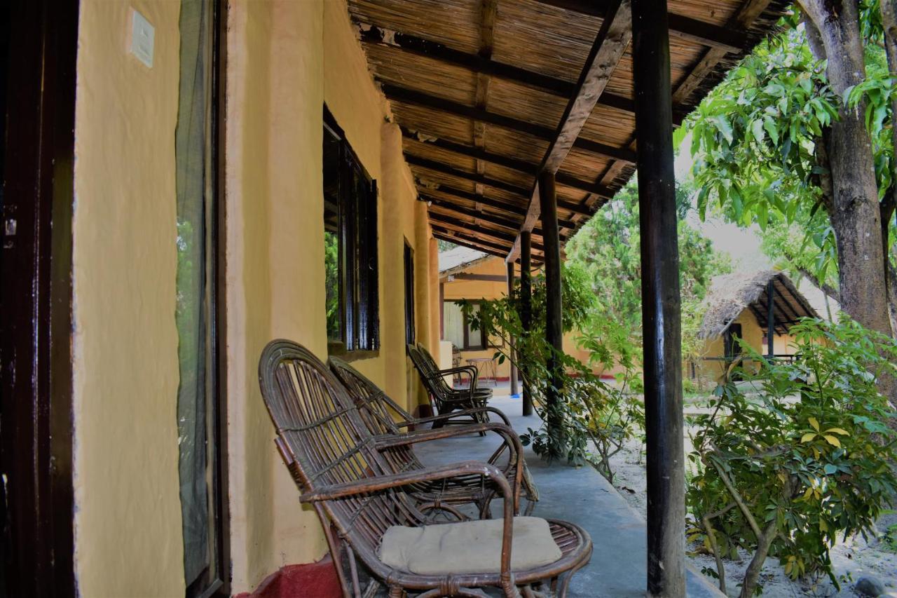 Mango Tree Lodge Bardiya Extérieur photo